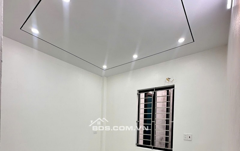 BÁN NHÀ ĐẸP 2.7 TỶ 3 TẦNG XÂY MỚI 54M2  NGÕ TRẦN NHÂN TÔNG