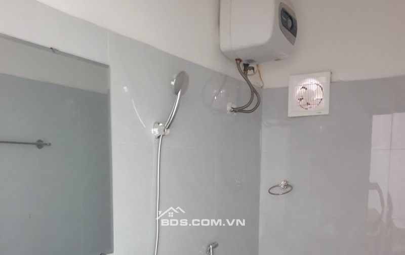 BÁN NHÀ ĐẸP 1.8 TỶ 3 TẦNG 28M2 ( ĐÔNG NAM ) GẦN NGAY CẦU ĐÒ QUAN