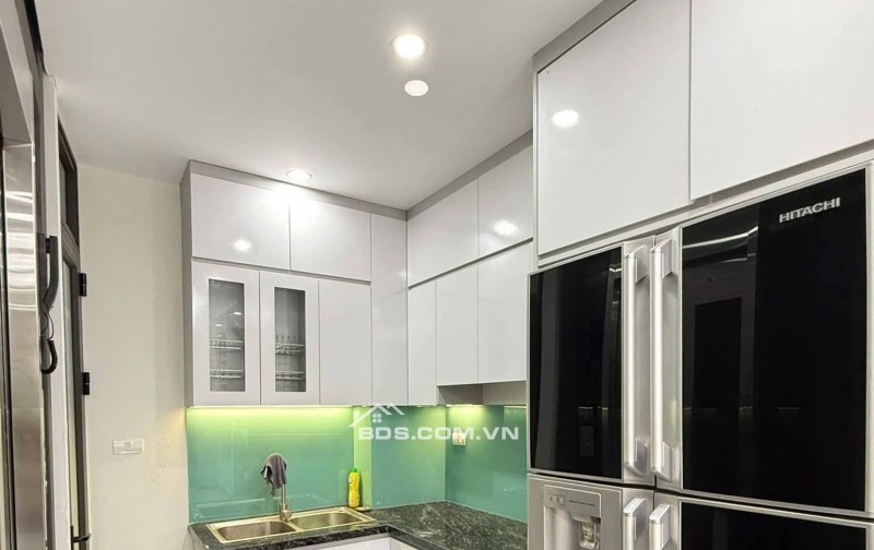 Bán Nhà Thang Máy Giải Phóng, Hoàng Mai 33m, 6  tầng, mt 3.6m, giá 8.68 tỷ.