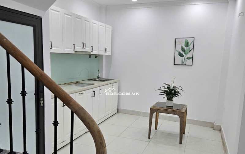 Chính chủ cần bán 2 căn nhà mới xây tại khu vực phát triển cực nóng quận Thanh Xuân. Phù hợp cho gia đình trẻ định cư hoặc đầu tư giữ tiền.