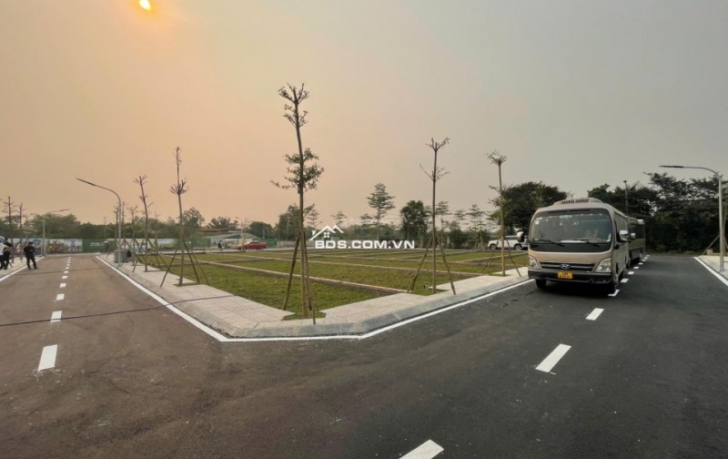 Chính chủ gửi bán suất ngoại giao, lô góc, view hồ Đồng Trạng 103,3m2 - lô góc - MT: 5m - giá 2,5tỷ