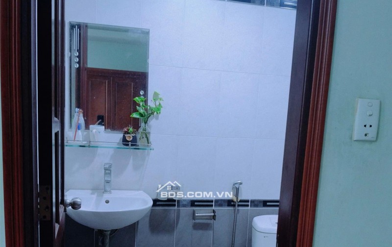 Cho thuê phòng - Đầy đủ nội thất, tiện nghi - Chủ nhà thân thiện, hiếu khách