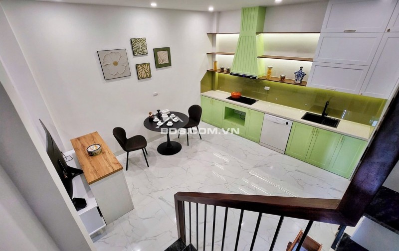 Chủ rất cần tiền bán căn biệt thự Vinhomes Riverside Phúc Đồng Long Biên