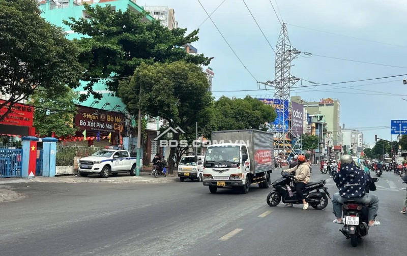 Đỉnh KD CHDV 93PN 8L+Hầm ngang 10m 600m2 MTKD ngay Âu Cơ gần ĐH Văn Hiến TN 550tr 135 tỷ.