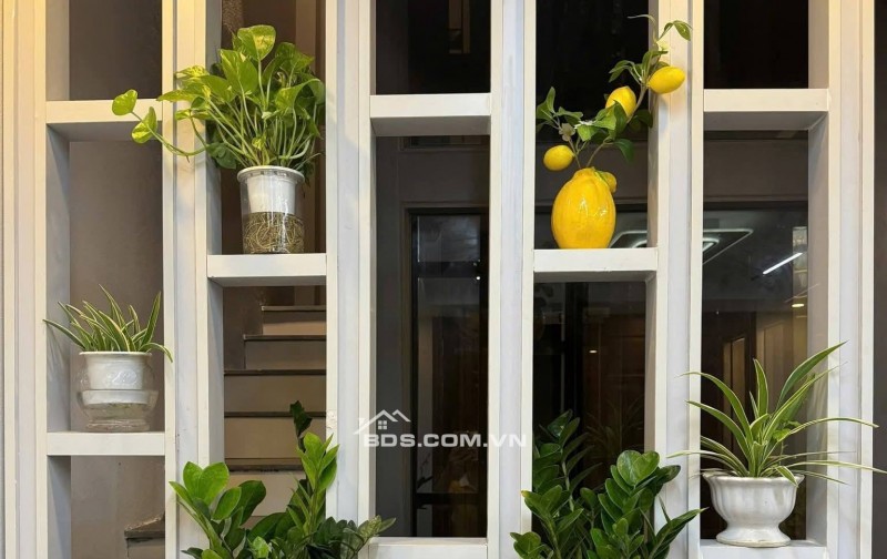 Bán Nhà Thang Máy Giải Phóng, Hoàng Mai 33m, 6  tầng, mt 3.6m, giá 8.68 tỷ.