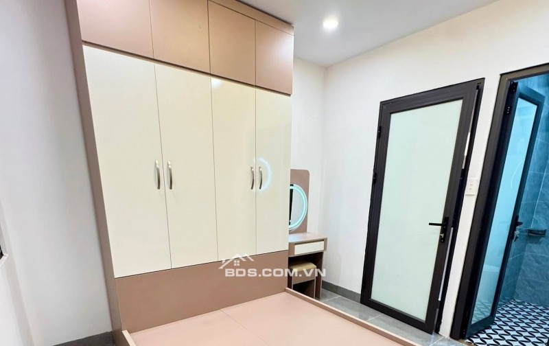 Bán Nhà Ở Luôn Vĩnh Hưng, Hoàng Mai 18m, 3 tầng, mt 3.2m, giá 1.68 tỷ.