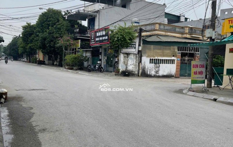 Siêu phẩm nhà đẹp mặt tiền đường Nguyễn Trãi, Sầm Sơn, DT 86m2, giá 3 tỷ xxx