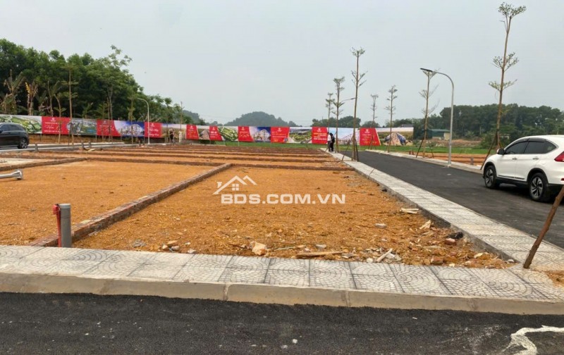 ĐẤT NỀN HIẾM 2 MẶT ĐƯỜNG SÁT QUỐC LỘ HỒ TÂY- BA VÌ-   NGAY SÁT TUYẾN  METRO . GIÁ CỰC RẺ CHƯA ĐẾN 4 TỶ SỞ HỮU 105M2 FULL THỔ CƯ- XÂY CC MINI KINH