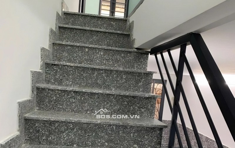 NHÀ GẦN TRƯỜNG – 40M2 – PHÙ HỢP GIA ĐÌNH CÓ CON NHỎ – TRUNG TÂM BÀN CỜ, QUẬN 3