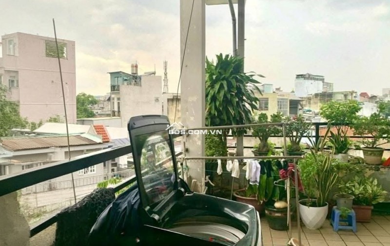 Ngộp bak - 6 Tỷ 6 - 115m² , 3 tầng thu từ 35tr/th- Hẻm Xe Hơi đường Phạm Văn Đồng