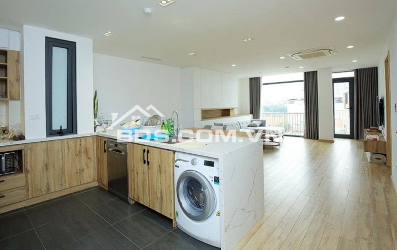 CHÂN DÀI APARTERMENT PHỐ XUÂN DIỆU CẦN  ĐẠI GIA RƯỚC VỀ GẤP-DIỆN TÍCH SIÊU KHỦNG ~200m2-MẶT TIỀN ĐÁ BÓNG-GẤP ĐÔI NHÀ HÀNG XÓM ~10m