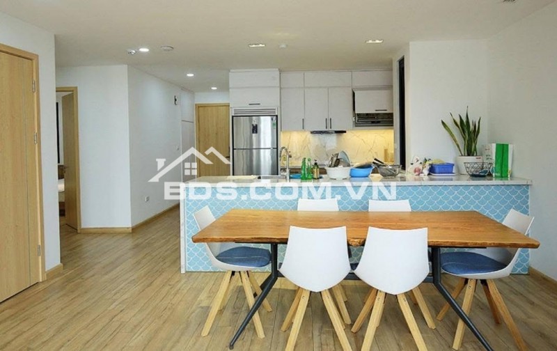 CHÂN DÀI APARTERMENT PHỐ XUÂN DIỆU CẦN  ĐẠI GIA RƯỚC VỀ GẤP-DIỆN TÍCH SIÊU KHỦNG ~200m2-MẶT TIỀN ĐÁ BÓNG-GẤP ĐÔI NHÀ HÀNG XÓM ~10m