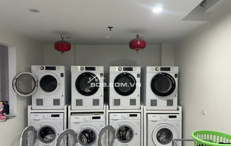 GIÁ RẺ BẤT NGỜ-CHỈ 1 CĂN DUY NHẤT TẠI PHỐ NGUYỄN NGỌC VŨ-TRUNG TÂM CỦA TRUNG TÂM - 35 PHÒNG KHÉP KÍN - KHAI THÁC ĐỈNH NÓC KỊCH TRẦN 2.2 TỶ/NĂM-Ô TÔ ĐỖ CỬA KHÔNG KỂ NGÀY ĐÊM-