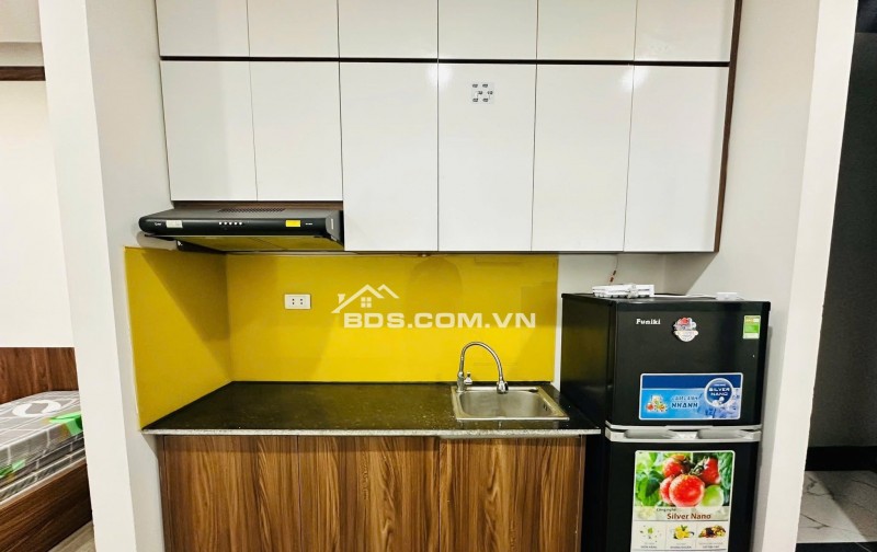 GIÁ RẺ BẤT NGỜ-CHỈ 1 CĂN DUY NHẤT TẠI PHỐ NGUYỄN NGỌC VŨ-TRUNG TÂM CỦA TRUNG TÂM - 35 PHÒNG KHÉP KÍN - KHAI THÁC ĐỈNH NÓC KỊCH TRẦN 2.2 TỶ/NĂM-Ô TÔ ĐỖ CỬA KHÔNG KỂ NGÀY ĐÊM-