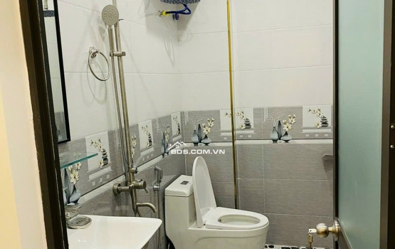 CHO THUÊ NHÀ ĐẸP LONG BIÊN – FULL NỘI THẤT 53M2x3 TẦNG – 3 NGỦ – Ở NGAY – GIÁ CHỈ 8.5 TRIỆU