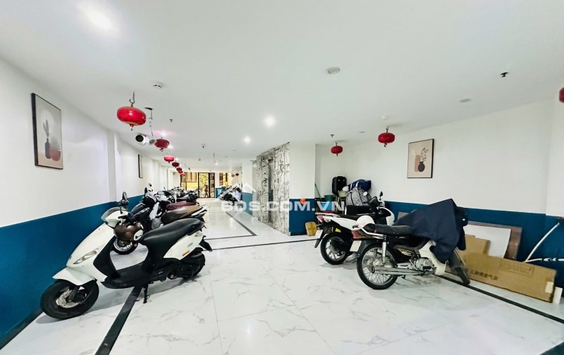 GIÁ RẺ BẤT NGỜ-CHỈ 1 CĂN DUY NHẤT TẠI PHỐ NGUYỄN NGỌC VŨ-TRUNG TÂM CỦA TRUNG TÂM - 35 PHÒNG KHÉP KÍN - KHAI THÁC ĐỈNH NÓC KỊCH TRẦN 2.2 TỶ/NĂM-Ô TÔ ĐỖ CỬA KHÔNG KỂ NGÀY ĐÊM-