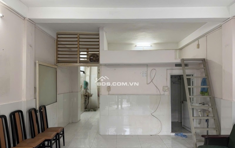  HẠ 100 TRIỆU – GIÁ MỚI CHỈ 3.6 TỶ   MẶT TIỀN TẦNG TRỆT CHUNG CƯ LÔ G LẠC LONG QUÂN – NGANG LỚN 4.3M – TIỆN KINH DOANH