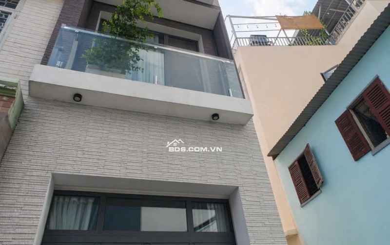 Nhà đẹp HXH Trần Bình Trọng,-3,2×9M-Q5 – 4 tầng – giá 6,3 tỷ TL