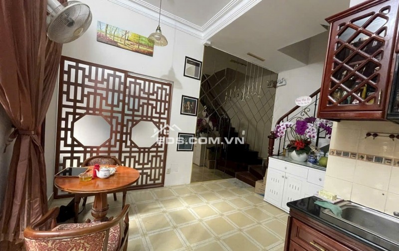 ĐẶNG DUNG- Q1 – NGANG LỚN 9.6M – SẴN DÒNG TIỀN – 17 TỶ 9