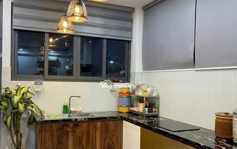 NHÀ ĐẸP Ở NGAY – MT NGUYỄN TRỌNG TUYỂN – 6PN – FULL NỘI THẤT – 21 TỶ