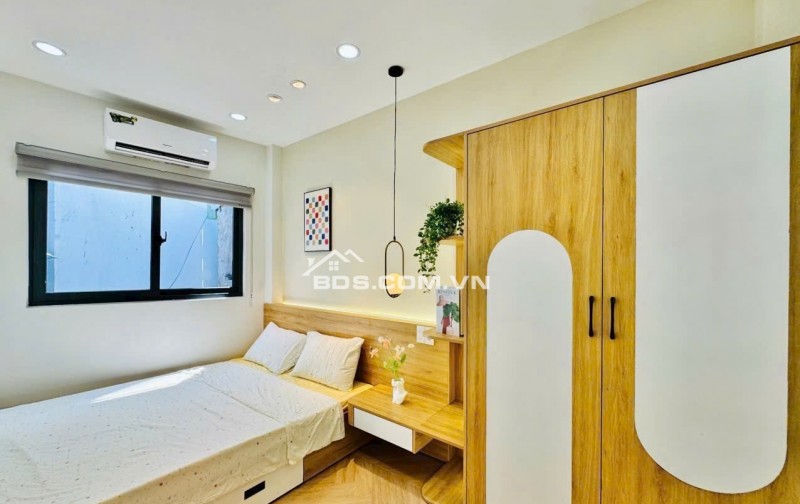 CHỐT NHÀ THÍCH QUẢNG ĐỨC – PHÚ NHUẬN – 3,05×15M – 4 TẦNG BTCT – 5PN – 7.75 TỶ