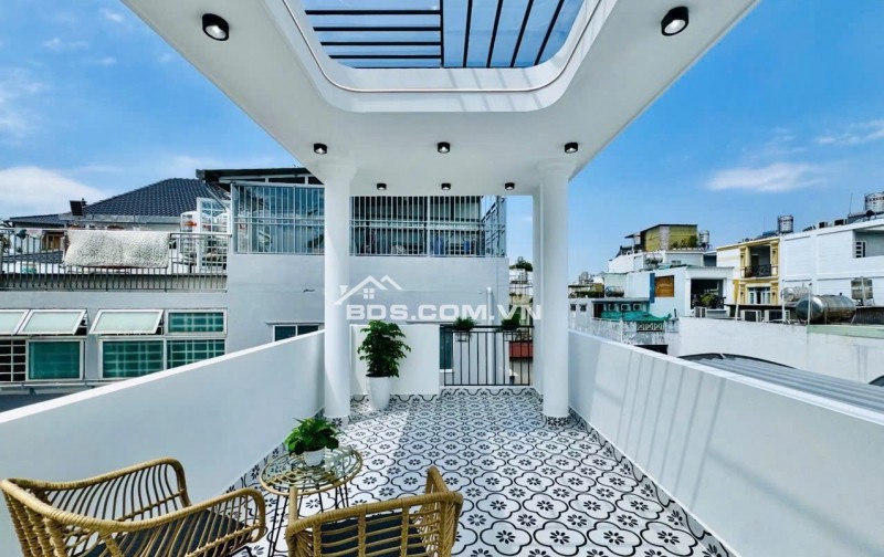 CHỐT NHÀ THÍCH QUẢNG ĐỨC – PHÚ NHUẬN – 3,05×15M – 4 TẦNG BTCT – 5PN – 7.75 TỶ