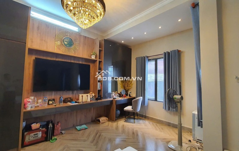 BIỆT THỰ 6.4×17.9M VÕ THỊ SÁU – QUẬN 1 – CHỈ 28.5 TỶ