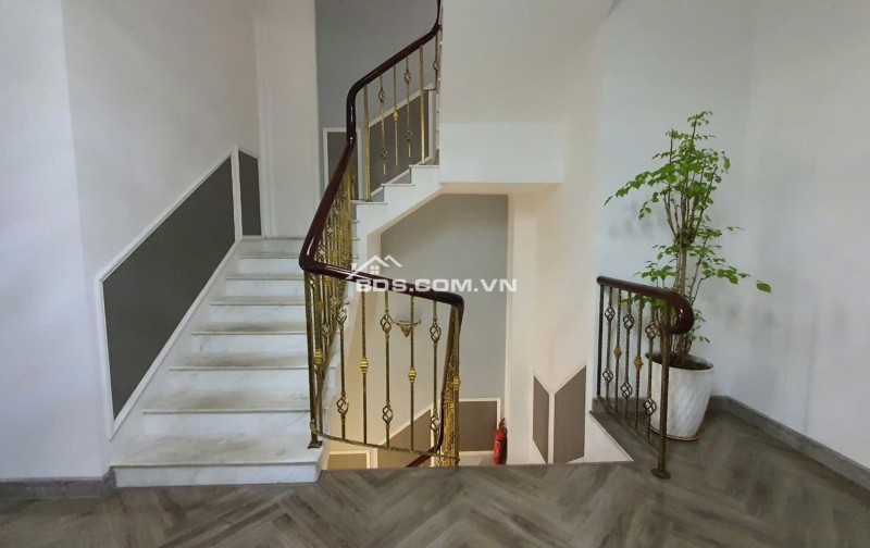 BIỆT THỰ 6.4×17.9M VÕ THỊ SÁU – QUẬN 1 – CHỈ 28.5 TỶ