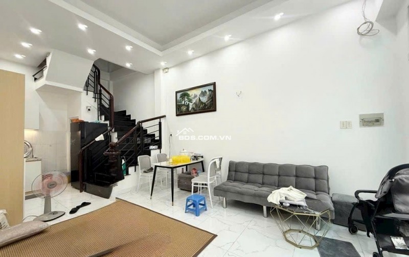 TRUNG TÂM LÝ THÁI TỔ – 3.8×8M – 4 TẦNG – GIÁ CHỈ 6,6 TỶ