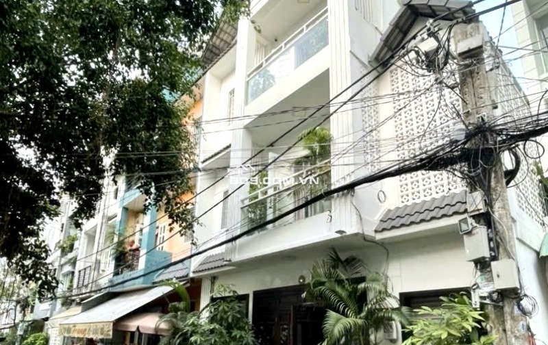 Nhà hẻm xe hơi, bề ngang khủng 8m bề thế to ko có căn thứ 2 trong khu vực.