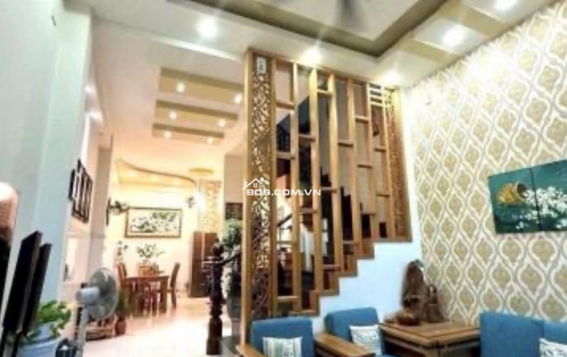 Bán nhà hẻm xe hơi Dương Quảng Hàm, Gò Vấp, 56M2, 4 tầng,4PN, khu phân lô, số vuông, 8.x tỷ