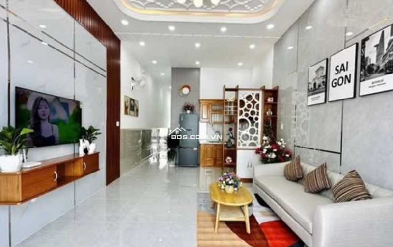 Bán nhà Phạm VĂn Bạch, Tân Bình, 64m2, hẻm xe hơi, 4 tỷ