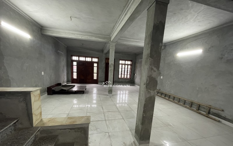 Cho thuê nhà riêng ở Đức Thượng, Hoài Đức, 3 tầng, 140m2/sàn, mặt tiền 4m, mặt đường liên xã rộng 5m