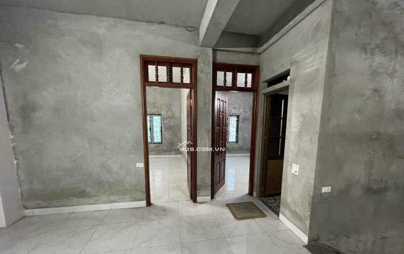 Cho thuê nhà riêng ở Đức Thượng, Hoài Đức, 3 tầng, 140m2/sàn, mặt tiền 4m, mặt đường liên xã rộng 5m