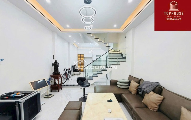 - Bán Nhà Thiên Lôi Chợ Đôn - Diện tích 50m2 - 4 tầng xây mới đẹp - Ngõ rộng rãi , gần trường chợ