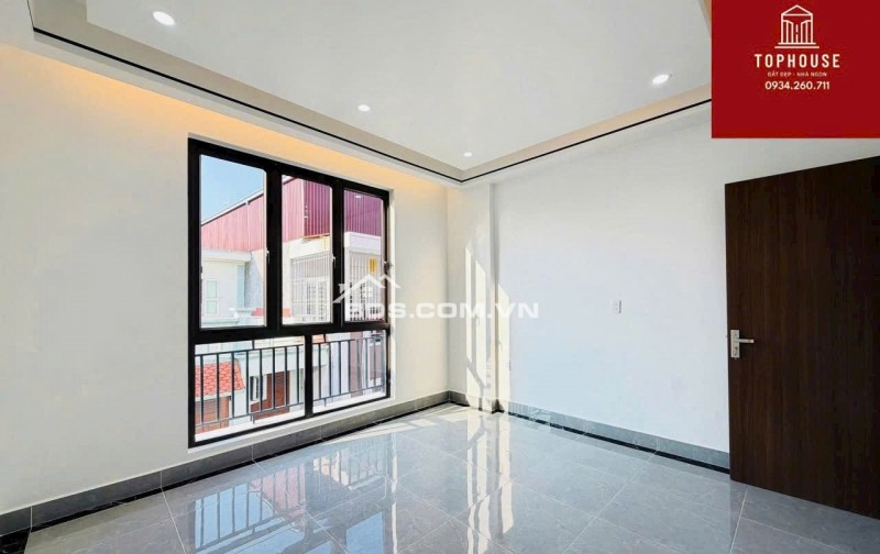 - Bán Nhà Thiên Lôi Chợ Đôn - Diện tích 50m2 - 4 tầng xây mới đẹp - Ngõ rộng rãi , gần trường chợ