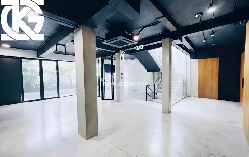 Cho Thuê Nhà Mặt Tiền: 38A Nguyễn Thị Diệu - Quận 3 - 12.7x18m