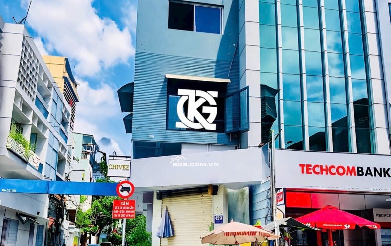 Cho Thuê Nhà GÓC 2MT: 423 Sư Vạn Hạnh - Quận 10 - 3.7x15m, 4 tầng