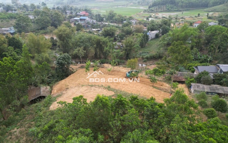 Chỉ 3,4 tỷ sở hữu ngay bds nghỉ dưỡng tại kim bôi , núi non hùng vĩ suối chảy tự nhiên