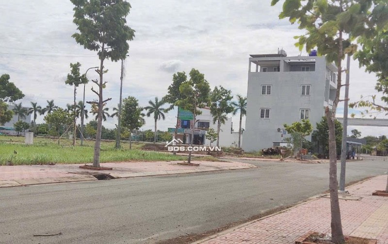 Bán đất chính chủ ,ngay trung tâm TP THỦ THỪA LONG AN