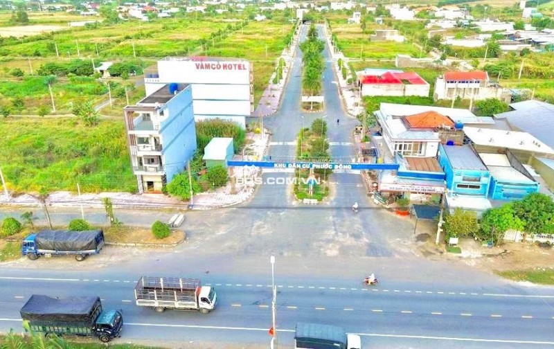 Em chính chủ  về quê đang cần tiền bán lổ lô đất phước đông ,quấc lô 50