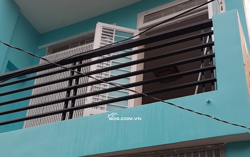 Bán nhà hướng Đông, sàn 51m2, 1 trệt 2 lầu, hẻm trên đường Lê Văn Duyệt, Bình thạnh, 51m2