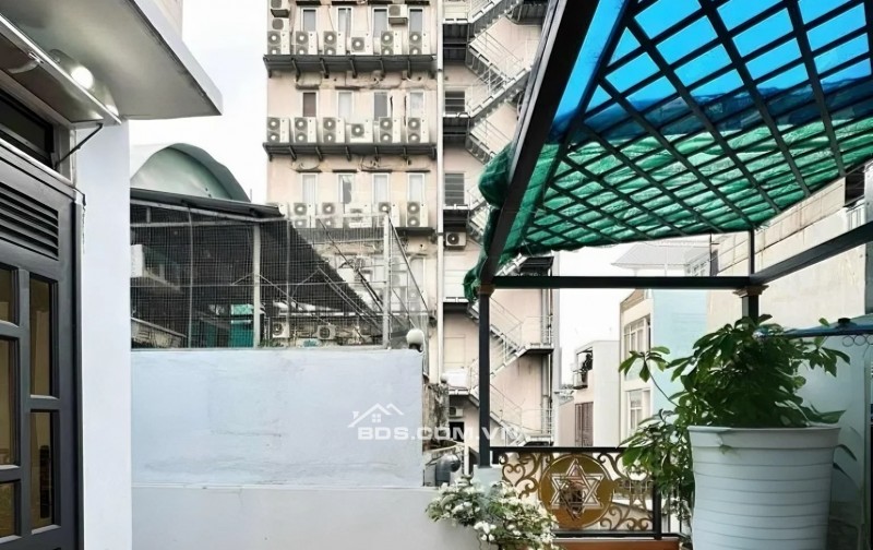 TRUNG TÂM QUẬN 3 – BÀN CỜ – Ở NGAY, KHÔNG SỬA – GIÁ 8.5 TỶ