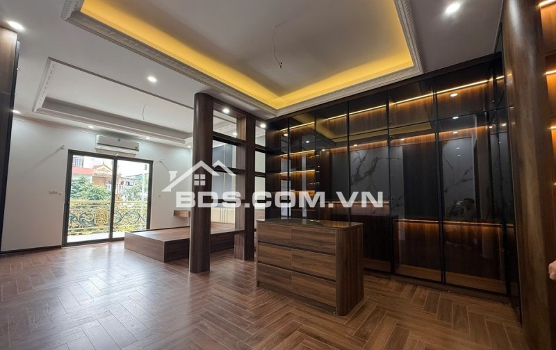 HIẾM! NHÀ MẶT PHỐ PHÂN LÔ – 7 TẦNG – VỈA HÈ RỘNG – DÒNG TIỀN CỰC TỐT