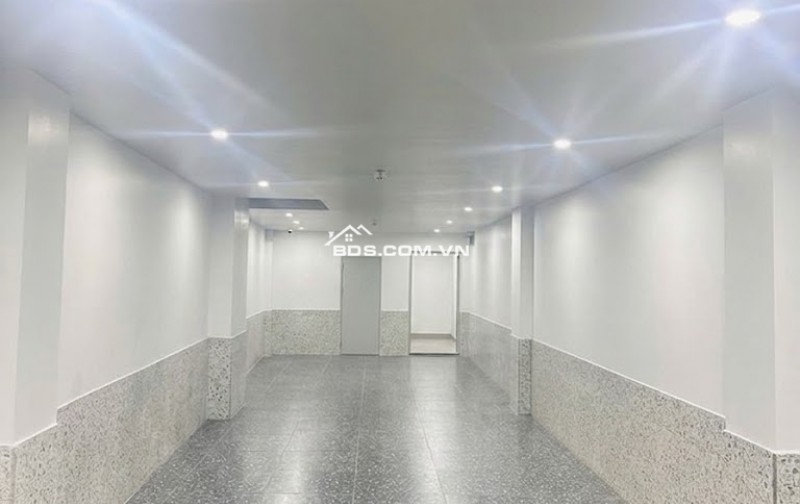 Bán CHDV Quan Nhân gần ôtô, 110m2 - 7T - thang máy, full nội thất mới xịn xò, doanh thu 1.8 tỷ/năm, giá 26.9 tỷ