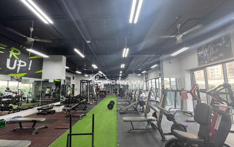 2xtr/m2 - Bán sàn VP 550m2 tầng 2 chân đế chung cư, gần trường đại học, lối đi riêng