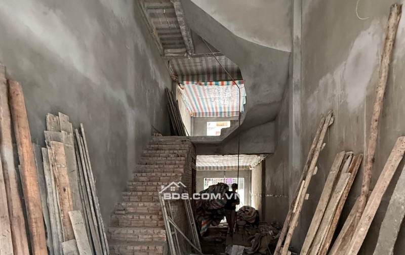 SIÊU PHẨM TỰU LIỆT - BÁN GẤP TRƯỚC NGÀY TÂN GIA - GIÁ ƯU ĐÃI KHỦNG!