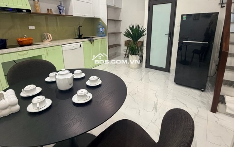 Chủ rất cần tiền bán căn biệt thự Vinhomes Riverside Phúc Đồng Long Biên