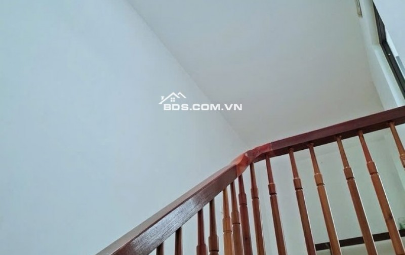 Nhà 5 tầng trung tâm Phúc Lợi, Full nội thất, ở ngay