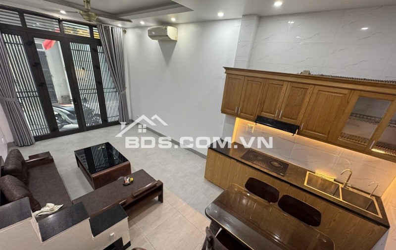 NHÀ DÂN XÂY ĐỘC LẬP 5 TẦNG KIÊN CỐ - NGÕ THÔNG - Ô TÔ ĐỖ CỬA